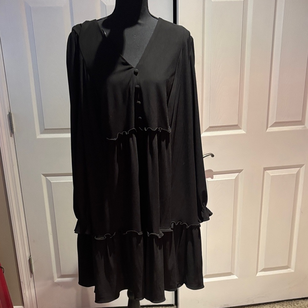 Elegant Black Long Sleeve Dress